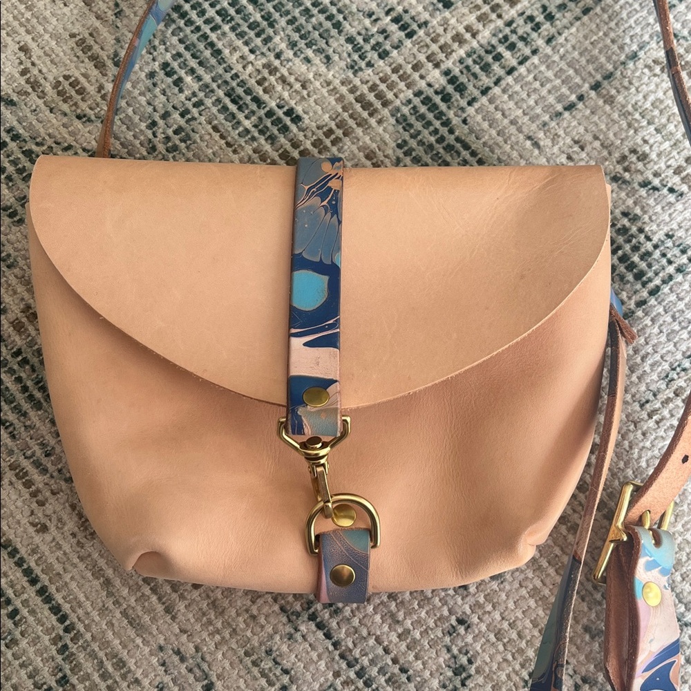 NWOT Glad & Young Fanny Pack Bag - Picture 5 of 15